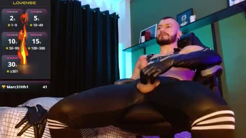   online show from November 25, 2025, 9:59 pm