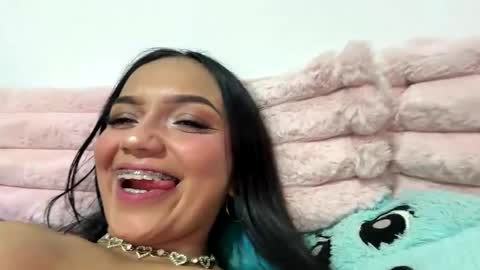 Tiana Le online show from December 21, 2025, 4:08 am