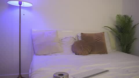 Anna online show from February 3, 2026, 8:14 pm