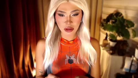 Snapshot of tiara_perezx chatting on February 20, 2026, 3:56 pm Sam online show from February 20, 2026, 3:56 pm