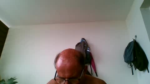 tiaretiareopui online show from December 31, 2024, 9:31 am