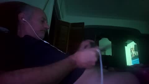 Snapshot of tibennn74999 chatting on December 24, 2024, 11:28 am tibennn74999 online show from December 24, 2024, 11:28 am