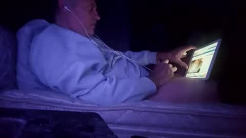 Snapshot of tibennn74999 chatting on January 4, 2025, 7:03 am tibennn74999 online show from January 4, 2025, 7:03 am