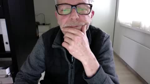 tiburzio online show from February 11, 2025, 12:16 pm