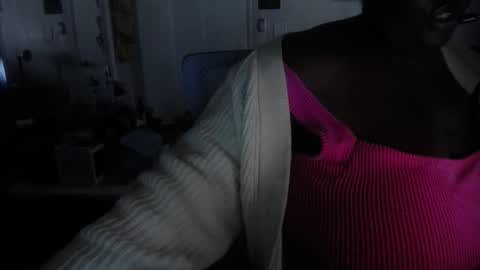 Tierra Henri online show from December 17, 2025, 8:59 pm