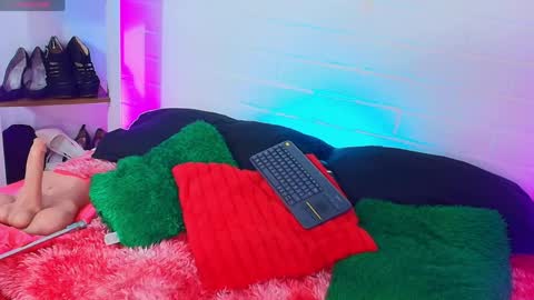 Snapshot of tifanny_nails chatting on April 21, 2026, 12:55 pm Tifanny Nails online show from April 21, 2026, 12:55 pm