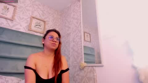 tifany_00 online show from April 28, 2026, 1:27 pm