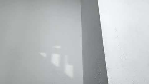 tifany_peres online show from April 23, 2026, 7:52 am