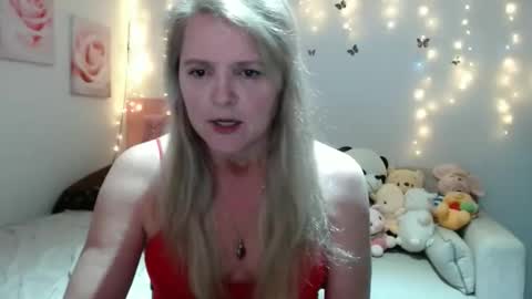 Tifany online show from January 16, 2026, 11:14 am