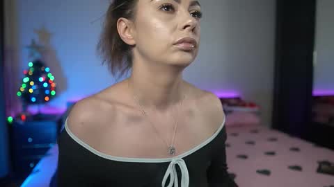 Tiffany online show from December 21, 2025, 9:11 pm