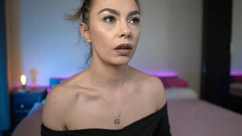 Tiffany online show from April 4, 2026, 8:28 pm