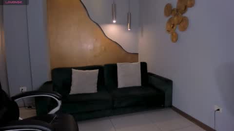 Tiffanny Sins online show from October 3, 2025, 3:25 am