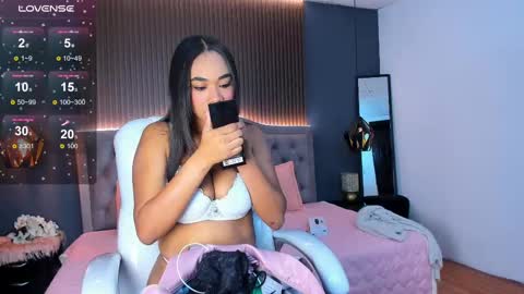 tiffany__charm_ online show from November 18, 2025, 3:34 am