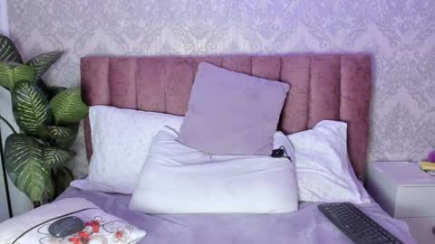 Tiffany Becker online show from January 23, 2025, 10:44 pm