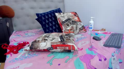 tiffany  online show from February 16, 2025, 3:27 pm