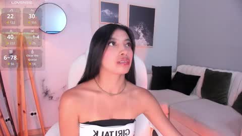 tiffany_low online show from March 9, 2026, 2:54 pm