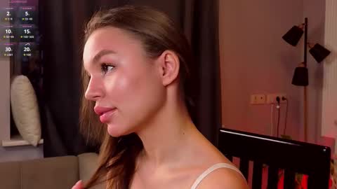 Tiffany online show from December 1, 2025, 11:37 am