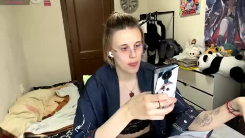 Snapshot of tiffanydziewanowski chatting on April 24, 2026, 11:12 am Tiffany online show from April 24, 2026, 11:12 am