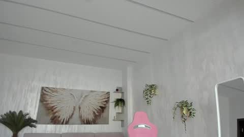 Tiffany Houston online show from January 13, 2026, 7:24 am