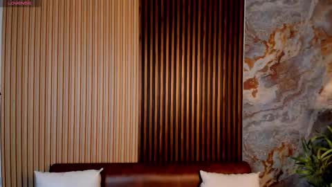 tiffanyhoustton online show from March 3, 2026, 11:38 am