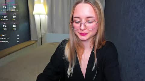 Snapshot of tiffanyhunt chatting on February 12, 2025, 6:51 pm Tiffany online show from February 12, 2025, 6:51 pm
