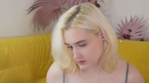 tiffanyjons online show from October 29, 2025, 5:36 pm