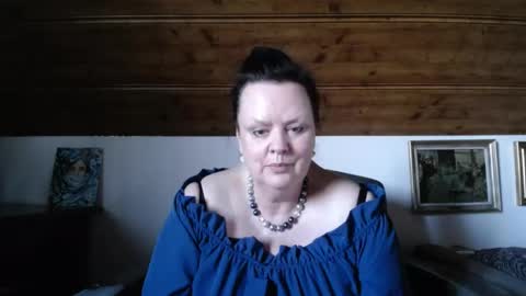 Snapshot of tiffanymature chatting on April 29, 2026, 5:30 pm TiffanyMature online show from April 29, 2026, 5:30 pm