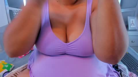 Tiffany Miller online show from December 9, 2024, 12:51 pm