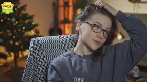 tiffanyriox online show from December 16, 2025, 1:54 am