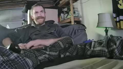 Snapshot of tiggity19 chatting on January 6, 2026, 6:55 pm Tiggity23 come stroke my 9 cock with ne online show from January 6, 2026, 6:55 pm