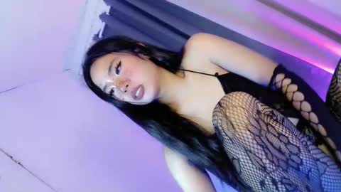 Snapshot of tight_elliana chatting on September 15, 2025, 9:48 pm tight_elliana online show from September 15, 2025, 9:48 pm