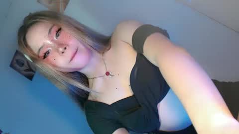 tight_elliana online show from May 7, 2026, 8:36 pm