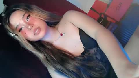 tight_elliana online show from May 24, 2026, 3:00 am