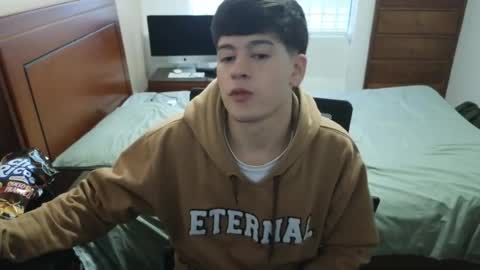 Snapshot of tightncuteass chatting on September 14, 2025, 10:20 pm Camilo online show from September 14, 2025, 10:20 pm