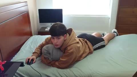 Snapshot of tightncuteass chatting on September 18, 2025, 7:16 pm Camilo online show from September 18, 2025, 7:16 pm