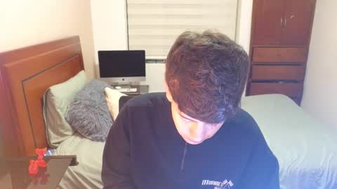 Snapshot of tightncuteass chatting on September 25, 2025, 11:52 pm Camilo online show from September 25, 2025, 11:52 pm