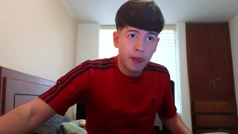 Snapshot of tightncuteass chatting on September 27, 2025, 9:42 pm Camilo online show from September 27, 2025, 9:42 pm