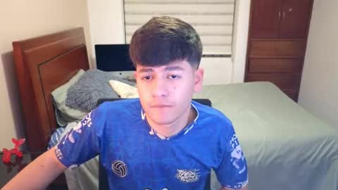 Snapshot of tightncuteass chatting on October 29, 2025, 12:24 am Camilo online show from October 29, 2025, 12:24 am