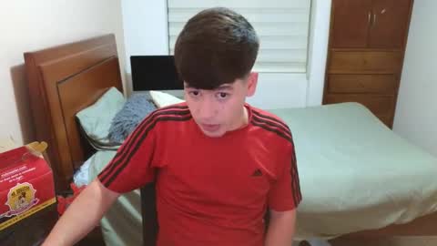 Snapshot of tightncuteass chatting on October 29, 2025, 10:55 pm Camilo online show from October 29, 2025, 10:55 pm