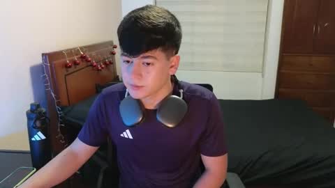 Snapshot of tightncuteass chatting on November 21, 2025, 11:36 pm Camilo online show from November 21, 2025, 11:36 pm