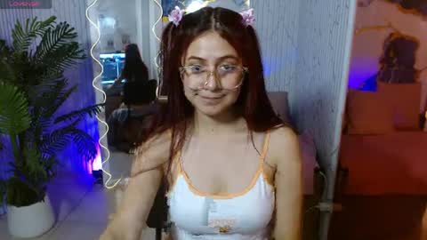 Tiiana online show from April 18, 2026, 2:59 am