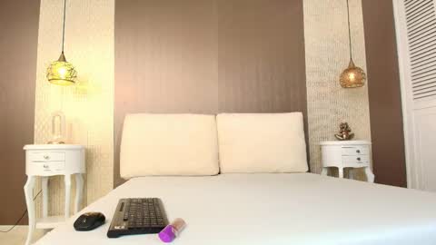 Snapshot of tiifany_baker chatting on December 1, 2025, 7:41 pm T I F F A N Y online show from December 1, 2025, 7:41 pm