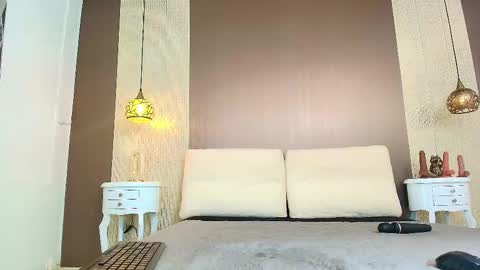 Snapshot of tiifany_baker chatting on December 18, 2025, 7:53 pm T I F F A N Y online show from December 18, 2025, 7:53 pm