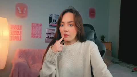 Mia online show from February 6, 2026, 7:50 pm