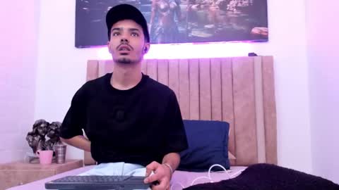 Evans  online show from January 9, 2026, 4:59 am