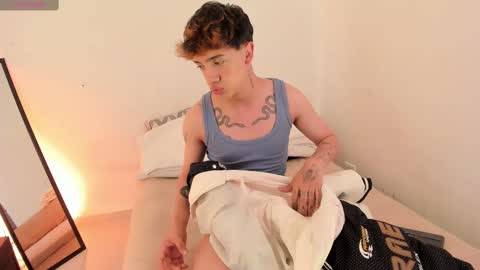 Timothy 21 years old online show from September 22, 2025, 8:33 pm