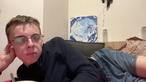 Snapshot of timveret chatting on December 3, 2024, 12:46 am Wizard online show from December 3, 2024, 12:46 am