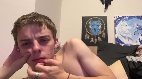 Snapshot of timveret chatting on January 22, 2025, 8:06 pm Wizard online show from January 22, 2025, 8:06 pm