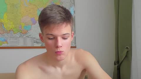 Snapshot of timytwinkboy chatting on February 10, 2025, 10:09 am Tim online show from February 10, 2025, 10:09 am