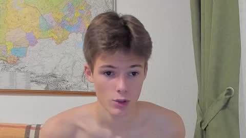 Snapshot of timytwinkboy chatting on September 18, 2025, 6:54 pm Tim online show from September 18, 2025, 6:54 pm